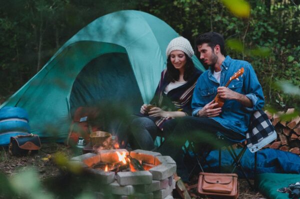 Retro black LED lantern for camping. - Image 2